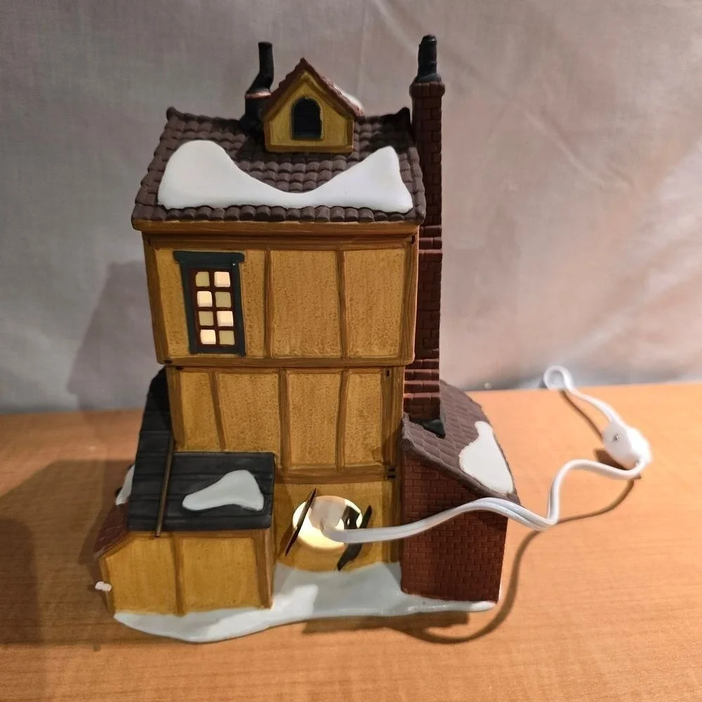 Department 56 J. LYTES‎ COAL MERCHANT Heritage Dickens' Village Series Retired!